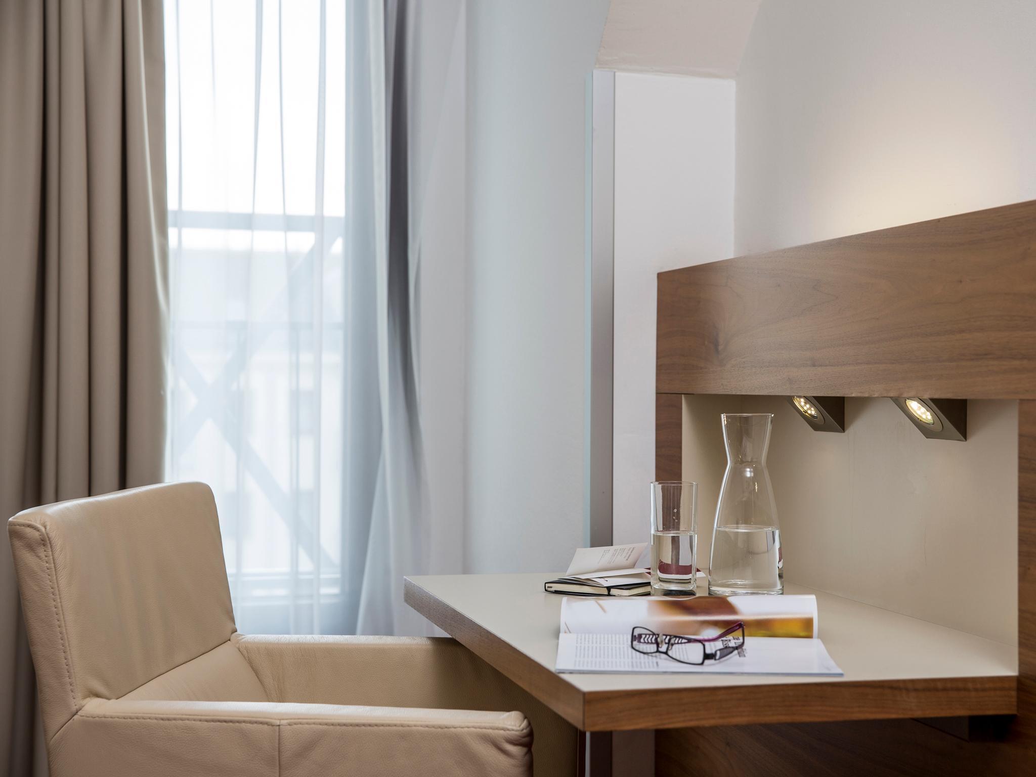 Austria Trend Hotel Anatol Wien Exterior foto